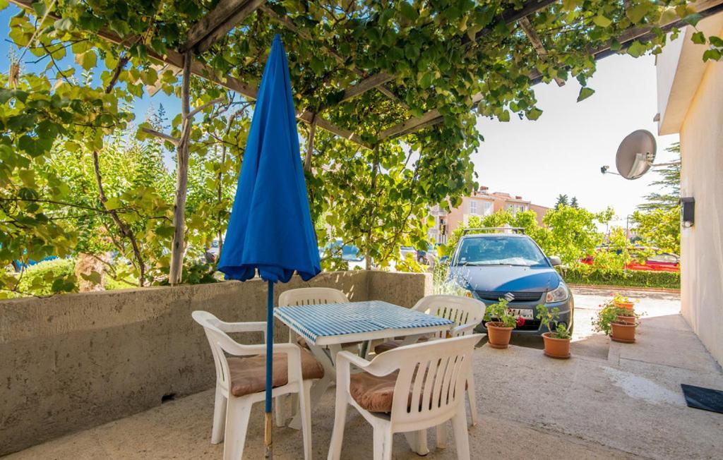 Apartmani Mile Krk Town Exterior foto